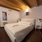 Konukevi Dimora 4 Spade Verona