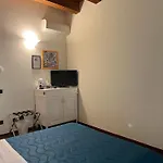 Konukevi Dimora 4 Spade Verona