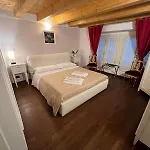 Konukevi Dimora 4 Spade Verona