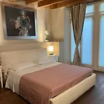 Konukevi Dimora 4 Spade Verona