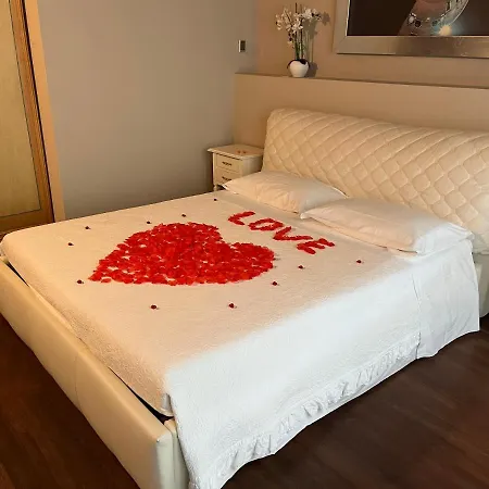 斯帕德4号旅馆 4*