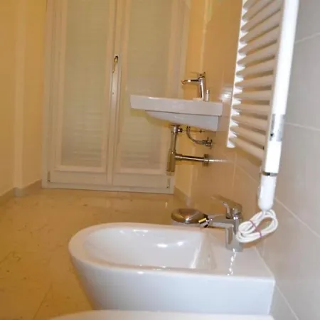 Dimora 4 Spade 4* Verona