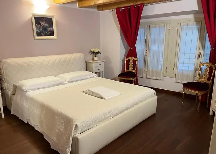 Dimora 4 Spade Гостевой дом 4*